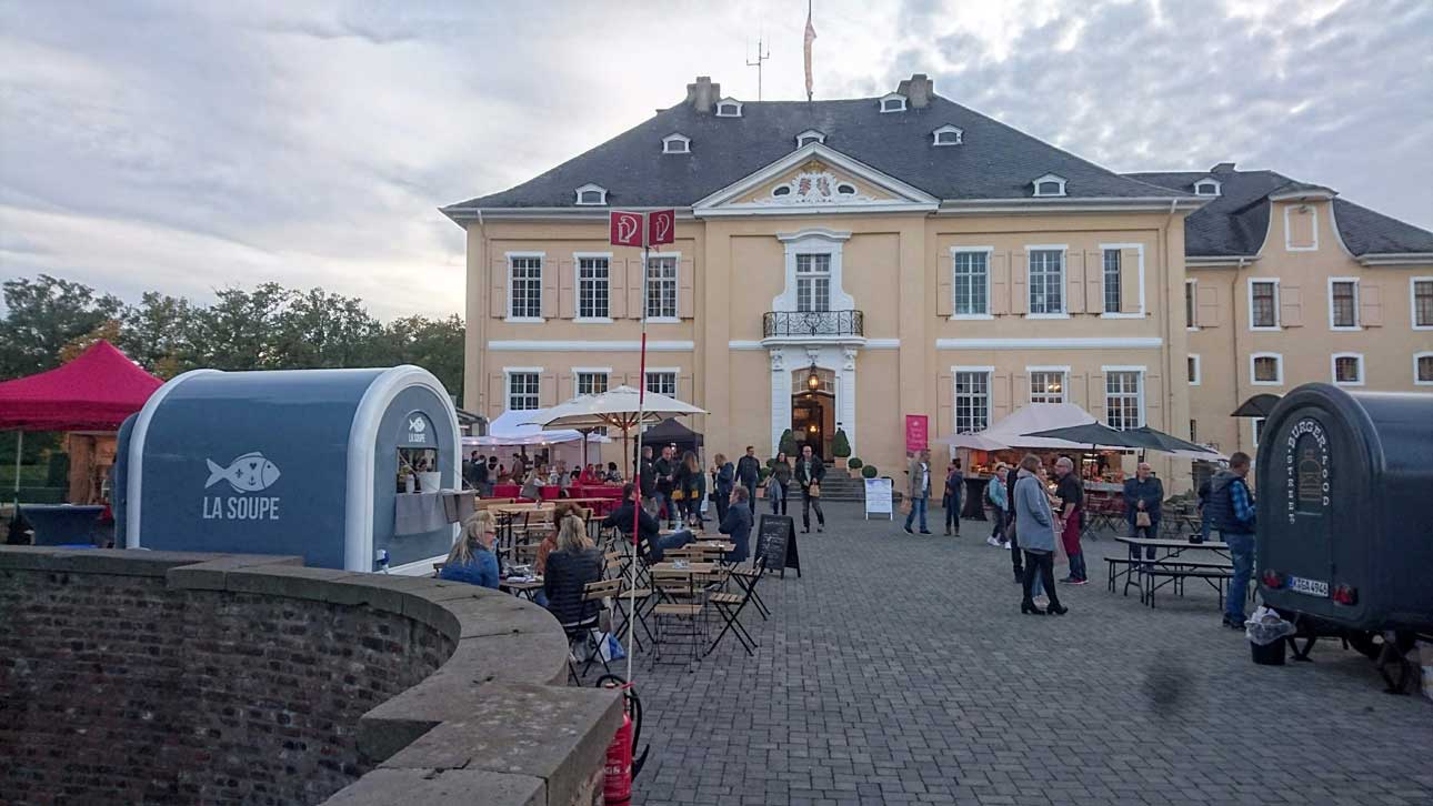 Genussmarkt auf Schloss Miel 2019